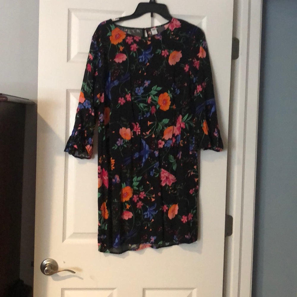Women’s dress